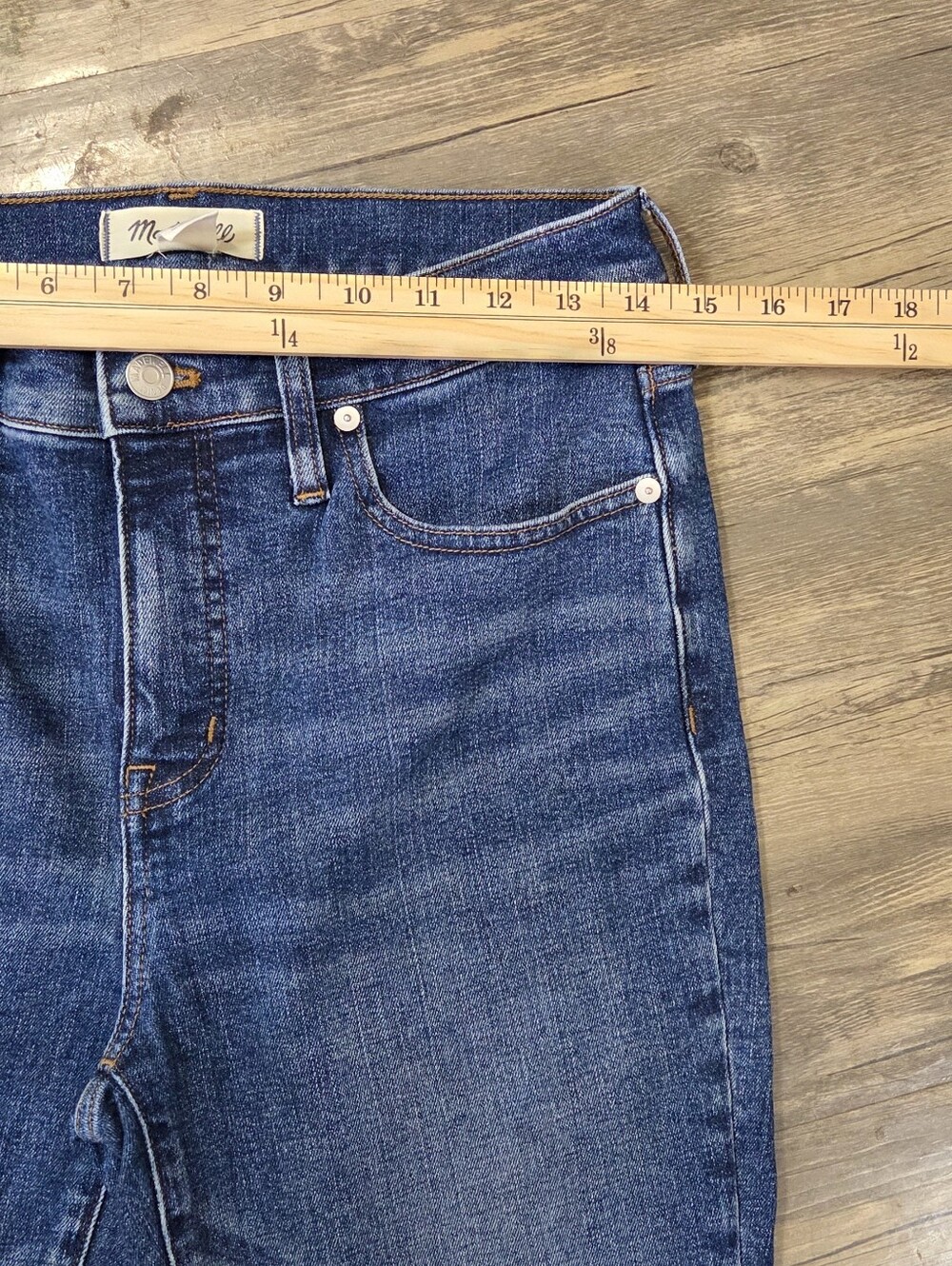 Madewell Mid-Rise Kick Out Jeans Medium Wash Cropped Demi Flare Size 28 - Picture 2 of 7